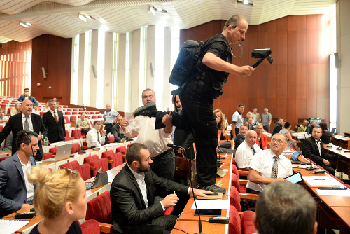 Kontroverzné vystupovanie Martina Daňa počas rokovania magistrátu v Košiciach v roku 2016.