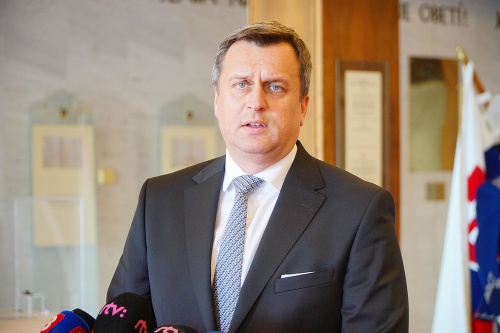 Igor Matovič zostáva poslancom