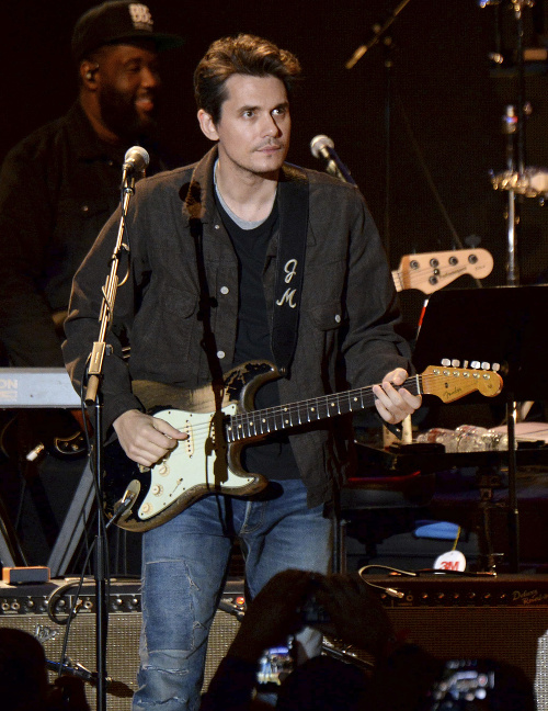 John Mayer zbalil mnoho žien, vrátane celebrít. 