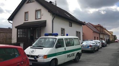 Pred domom Dana Nekonečného zasahovala v utorok záchranka aj polícia.