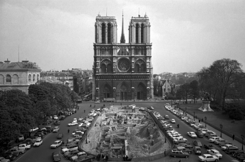 Archívna fotografia Notre-Damu z 18. apríla 1967