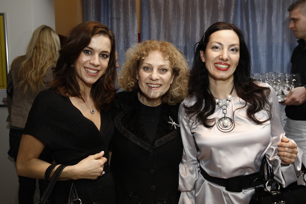 Soňa Valentová s herečkou Luciou Hurajovou a svojou dcérou Katkou Hasprovou