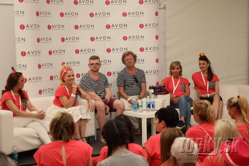 Boris Pršo na Pochode za zdravé prsia moderoval talk show s ambasádormi projektu. 