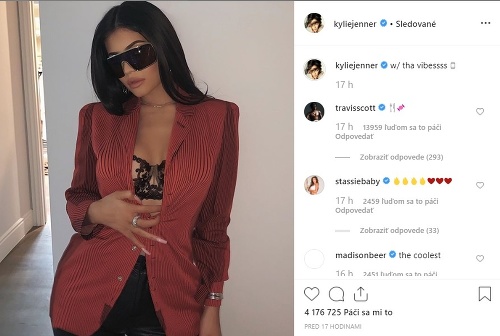 Kylie Jenner je na instagramových fotkách vždy dokonale nahodená a upravená. 