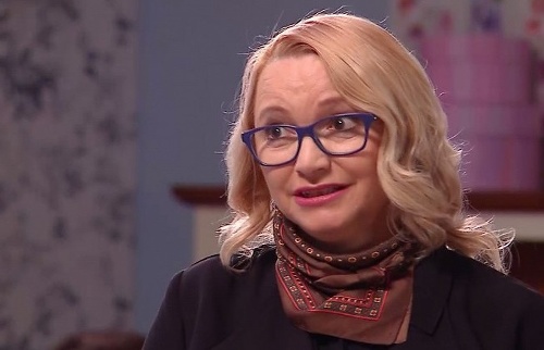 Anna Šišková v seriáli Ohnivé kuře. 