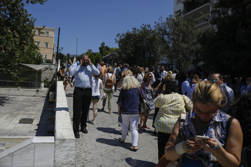 MIMORIADNE Zemetrasenie v Aténach: