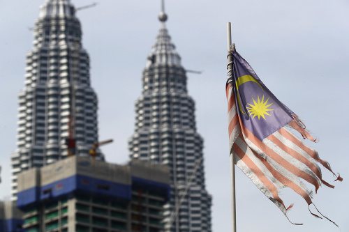 Petronas Towers v Kuala Lumpur