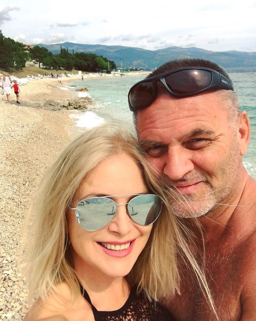Tento rok dovolenkovala Zuzana Vačková pri slovenskom mori aj s priateľom Petrom.