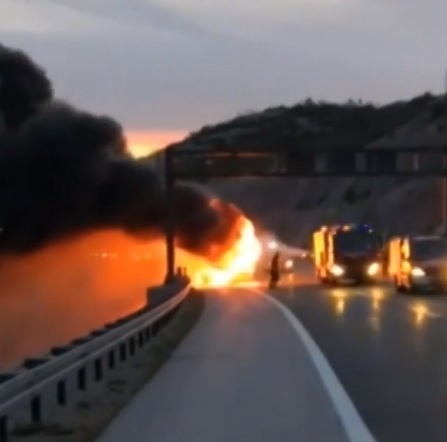 Požiar autobusu v Chorvátsku.
