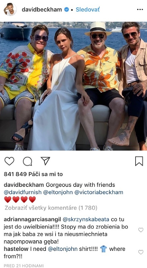 Beckhamovci dovolenkujú v spoločnosti Eltona Johna a jeho manžela. 