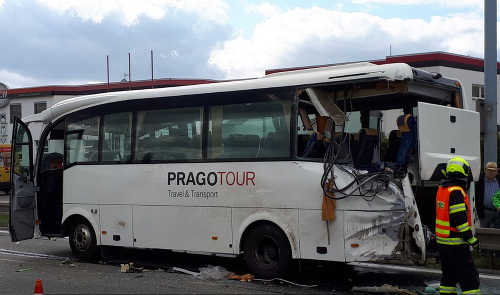 Nepochopiteľný skrat: Zrážka autobusu