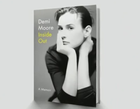 Kniha Inside Out odhaľuje mnohé šokujúce detaily zo života herečky Demi Moore. 