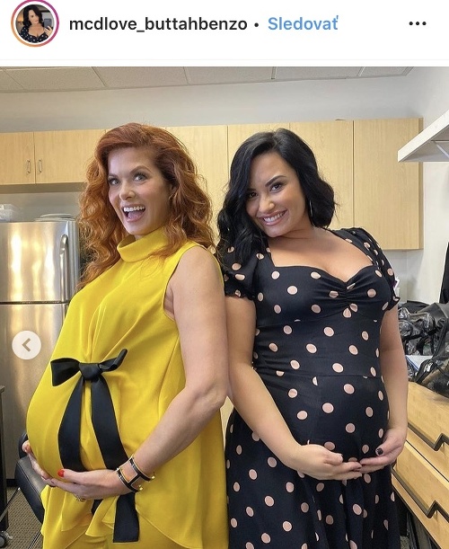 Demi Lovato si nakrúcanie s tehotenským bruškom celkom užívala. 