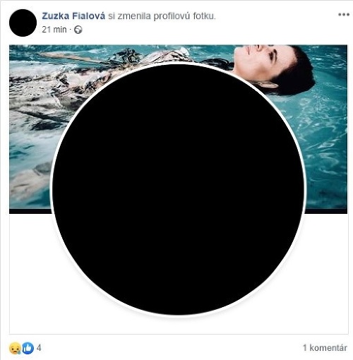 Herečka Zuzana Fialová nezverejnila žiadne slová, no svoju profilovú fotku vymenila za čiernu.