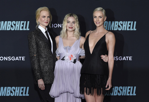 Nicole Kidman, Margot Robbie a Charlize Theron na slávnostnej premiére filmu Bombshell. 