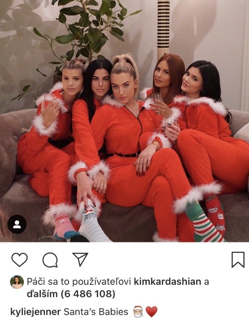 Kylie Jenner si užívala Vianoce aj v spoločnosti priateliek. 