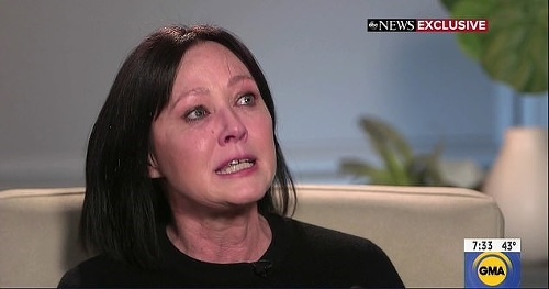 Shannen Doherty pred kamerami Good Morning America prezradila, že opäť zvádza boj s rakovinou. 