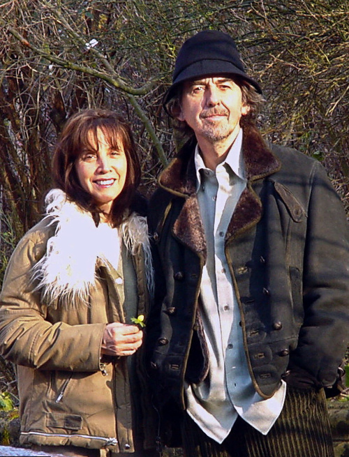 George Harrison s druhou manželkou Oliviou 