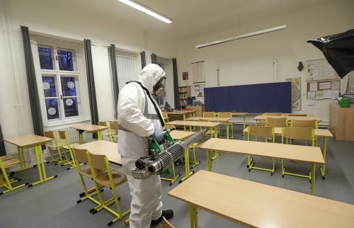 Dezinfekcia škôl v Českej