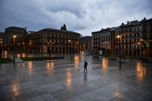 Námestie Plaza del Castillo v meste Pamplona v severnom Španielsku