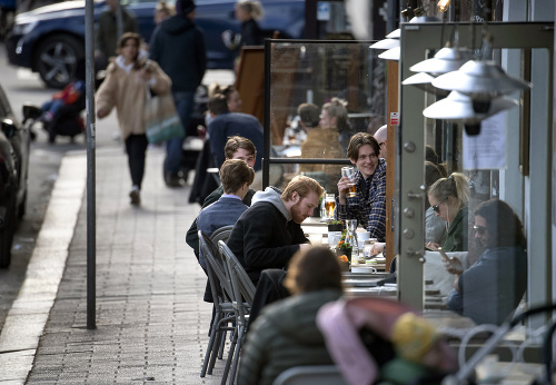 Snímka z tohtoročného 25. marca zachytáva život vo švédskej metropole
