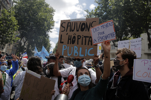 Protestujúci zdravotníci žiadali lepšie