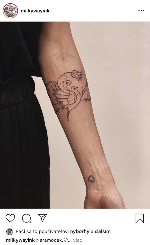 Jeanette Borhyová si nechala urobiť folkové tetovanie s holubicou.