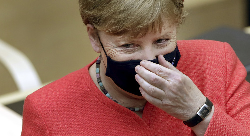 Má byť odsun vojakov pomstou Angele Merkelovej?