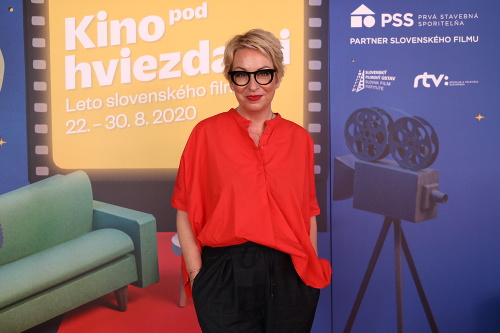 Wanda Hrycová poteší všetkých fanúšikov slovenských filmov. Z námestia pri obchodnom centre sa na niekoľko dní stane letné kino! 