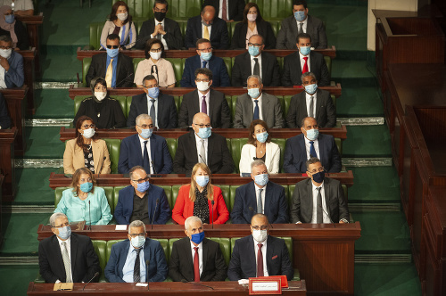 Poslanci tuniského parlamentu schválili