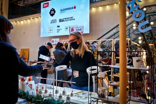 Je to potvrdené! Vianočné