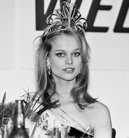 Helena Houdová ako víťazka Miss Českej republiky v roku 1999.