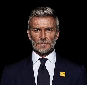 David Beckham má šarm aj ako 70-ročný starý pán. 