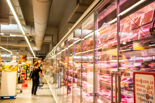 BILLA si plní záväzok