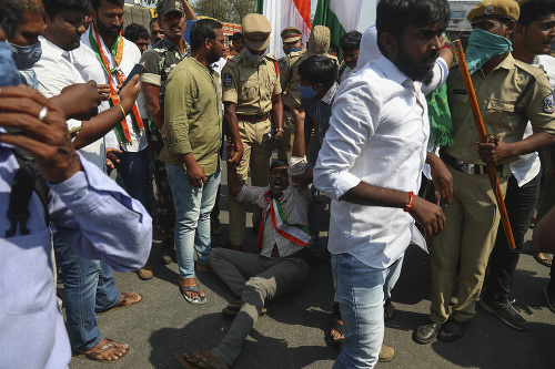 Indickí poľnohospodári na protest
