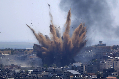 Výbuchy v pásme Gazy