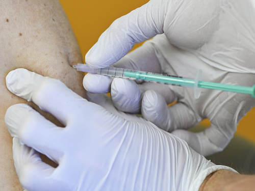 Očkovanie vakcínou AstraZeneca