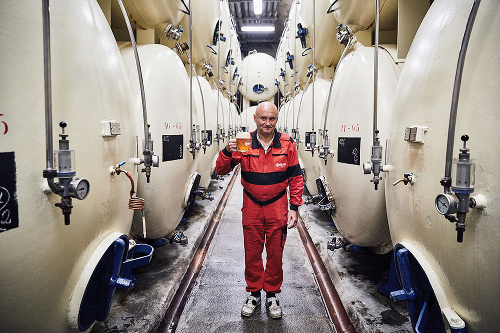 Ležiacke tanky v českom národnom pivovare vzbudzujú rešpekt.