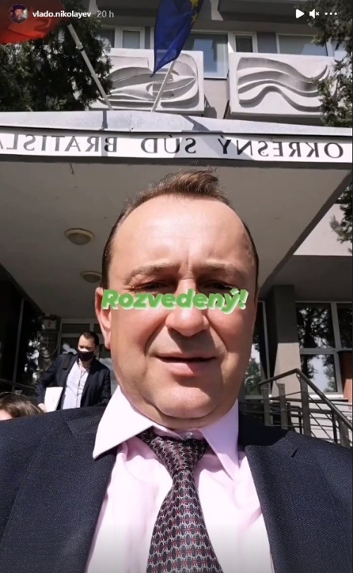 Vlado Nikolayev sa úspešným ukončením rozvodu pochválil na sociálnej sieti Instagram.