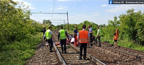 Vlak zrazil dve maloleté