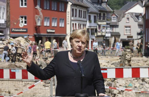 Merkelová prisľúbila okamžitú pomoc