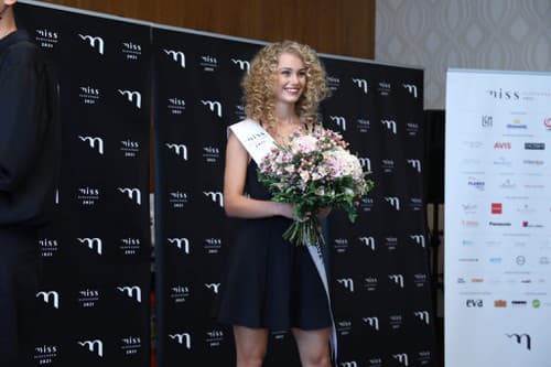 Miss Press pre rok 2021 sa stala Júlia Ivanová.