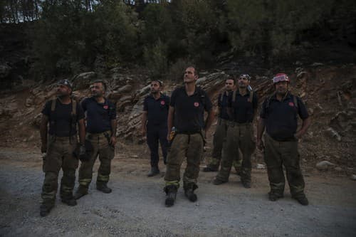 Tureckí hasiči