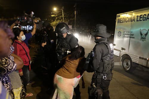 Krvavé nepokoje v Ekvádore: