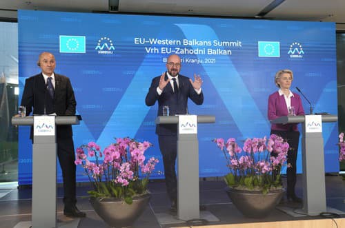 Summit EÚ a krajín