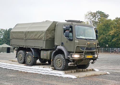 Vozidlá Tatra T-810 Tactic,