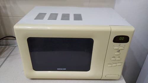 Veronikina mikrovlnka bola v byte,