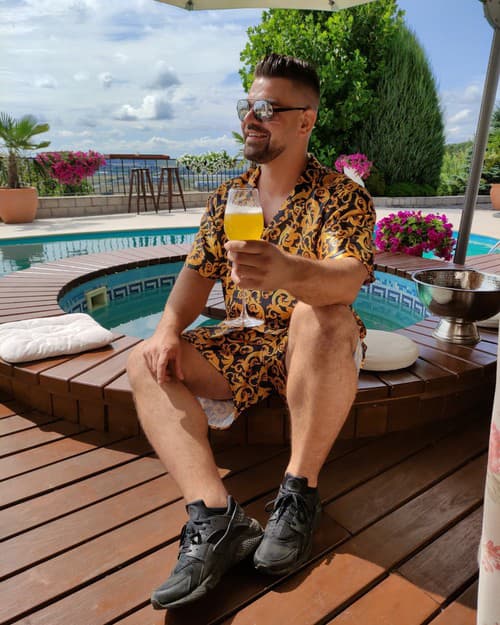 4 známe mužské tváre,