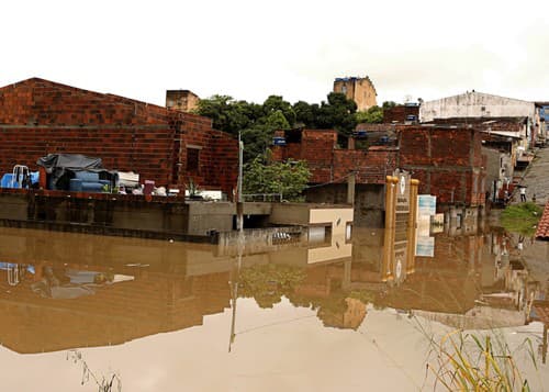 Brazíliu trápia vytrvalé dažde:
