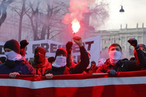 Protesty proti pandemickým opatreniam